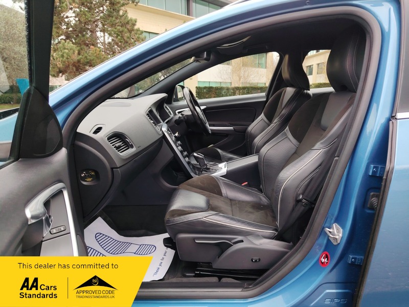 Used Volvo V60 2015 for sale - 78140880: Photo 35