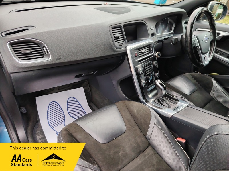 Used Volvo V60 2015 for sale - 78140880: Photo 36