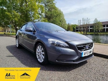 Used Volvo V40 2013 for sale - 78459100: Photo