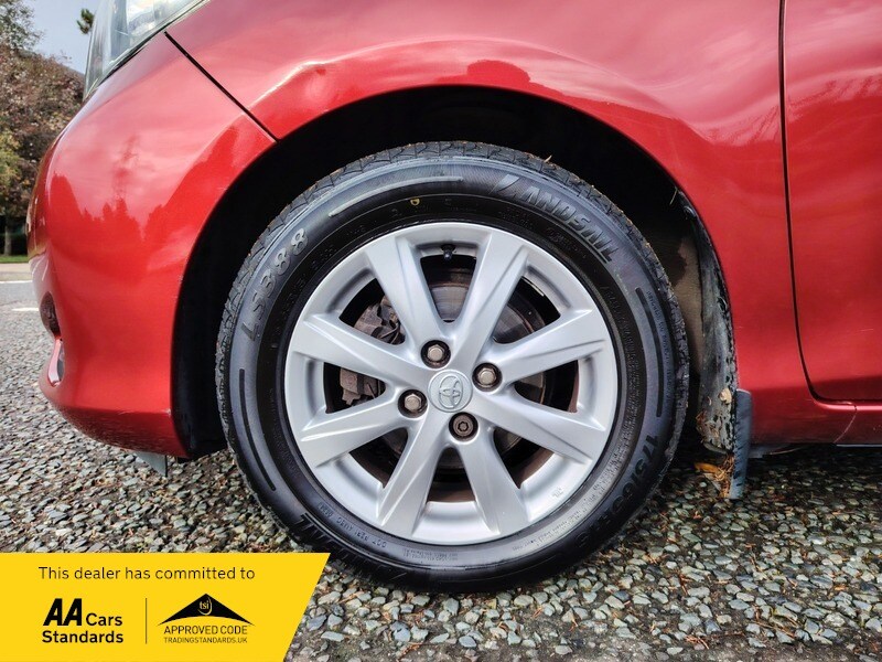 Used Toyota Yaris 2011 for sale - 77802392: Photo 18