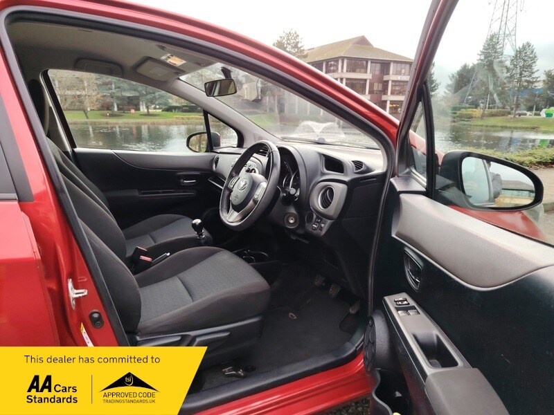 Used Toyota Yaris 2011 for sale - 77802392: Photo 23