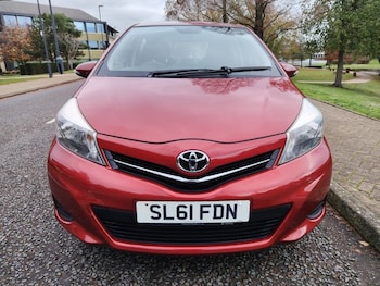 Used Toyota Yaris 2011 for sale - 77802392: Photo