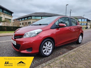 Used Toyota Yaris 2011 for sale - 77802392: Photo