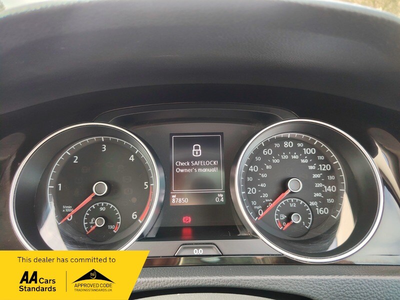 Used Volkswagen Golf 2015 for sale - 77802385: Photo 30