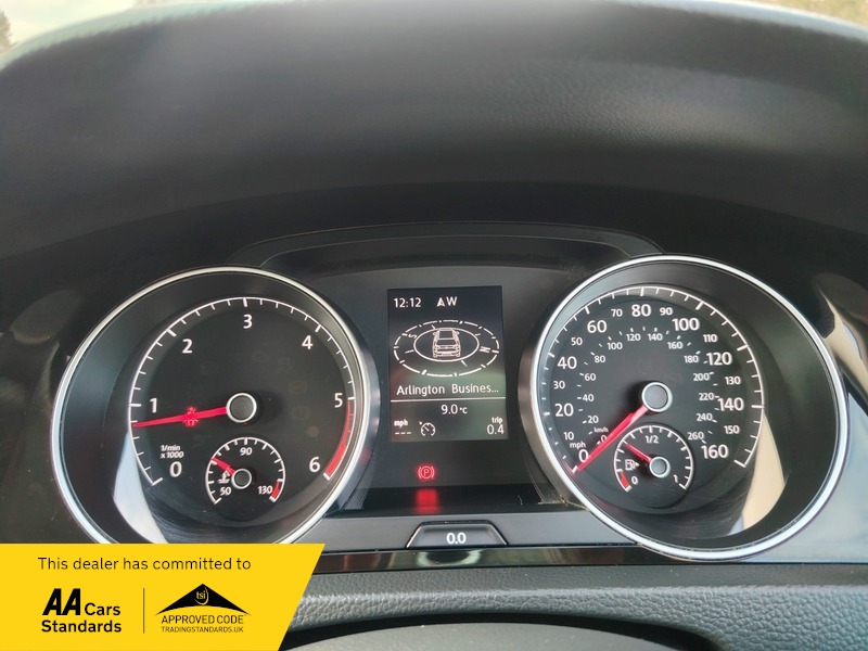 Used Volkswagen Golf 2015 for sale - 77802385: Photo 31