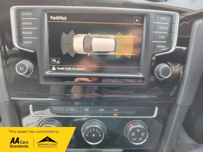 Used Volkswagen Golf 2015 for sale - 77802385: Photo 32