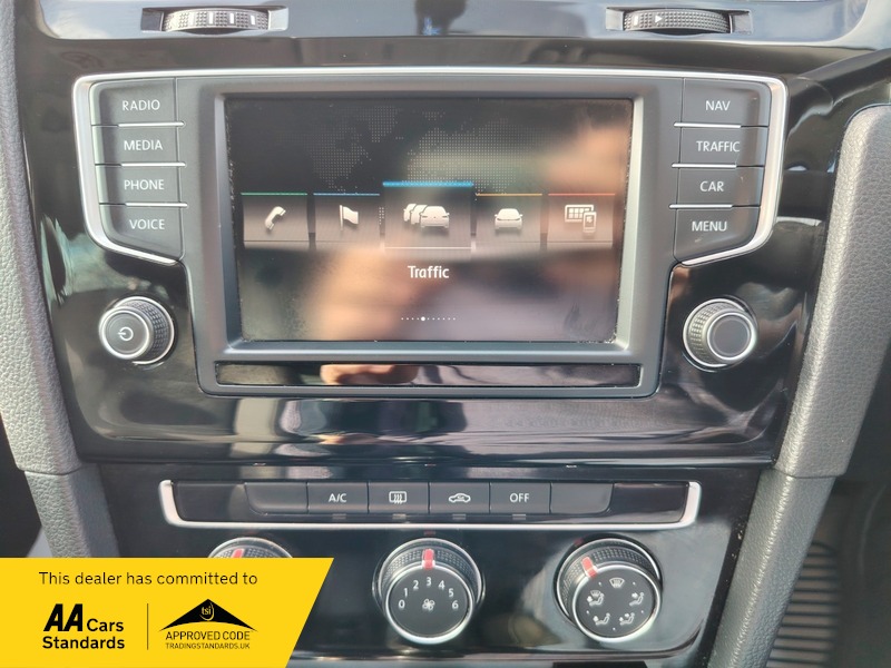 Used Volkswagen Golf 2015 for sale - 77802385: Photo 33