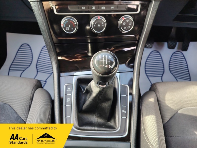 Used Volkswagen Golf 2015 for sale - 77802385: Photo 38