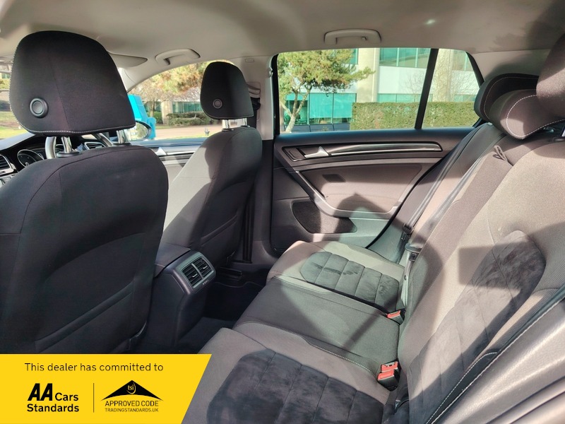 Used Volkswagen Golf 2015 for sale - 77802385: Photo 43