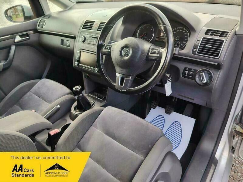 Used Volkswagen Touran 2011 for sale - 78145654: Photo 25