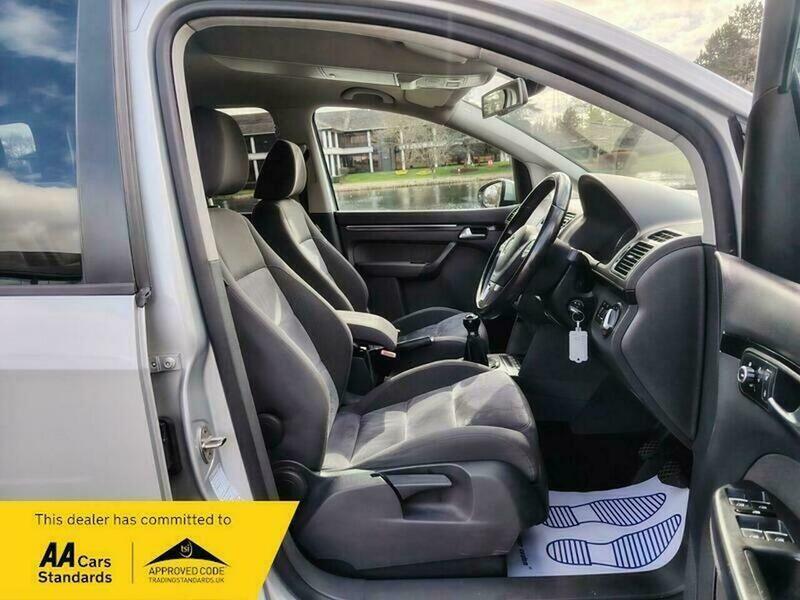 Used Volkswagen Touran 2011 for sale - 78145654: Photo 26