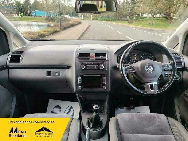 Used Volkswagen Touran 2011 for sale - 78145654: Photo 30