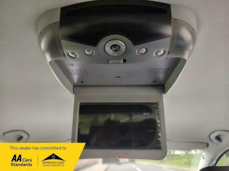 Used Volkswagen Touran 2011 for sale - 78145654: Photo 34