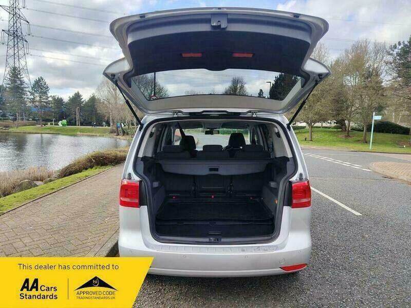 Used Volkswagen Touran 2011 for sale - 78145654: Photo 7