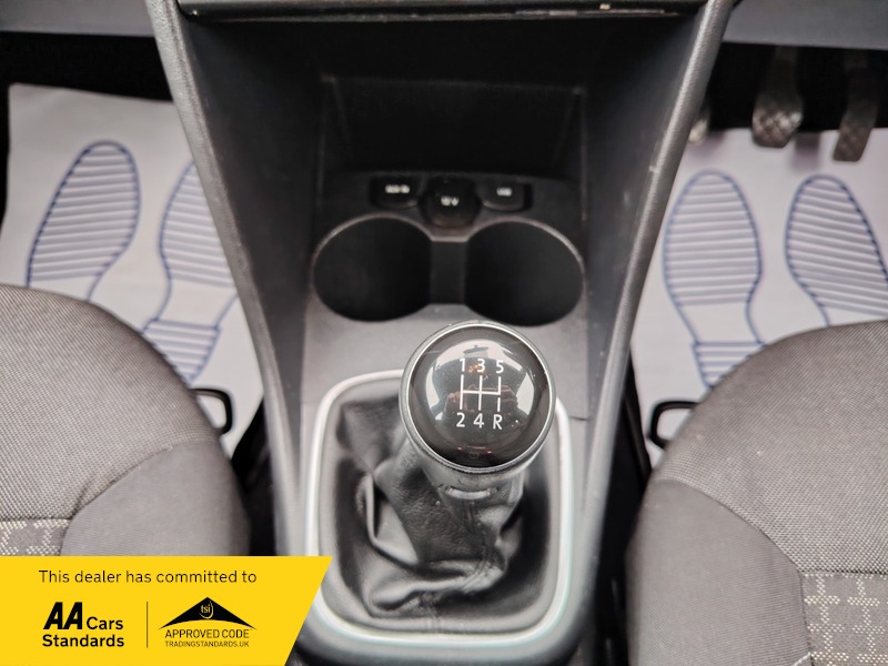 Used Volkswagen Polo 2014 for sale - 77897738: Photo 33