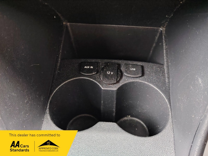 Used Volkswagen Polo 2014 for sale - 77897738: Photo 34