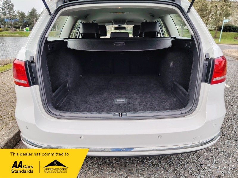 Used Volkswagen Passat 2014 for sale - 77880703: Photo 8