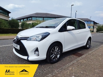 Used Toyota Yaris 2015 for sale - 78534407: Photo