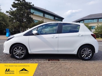 Used Toyota Yaris 2015 for sale - 78534407: Photo
