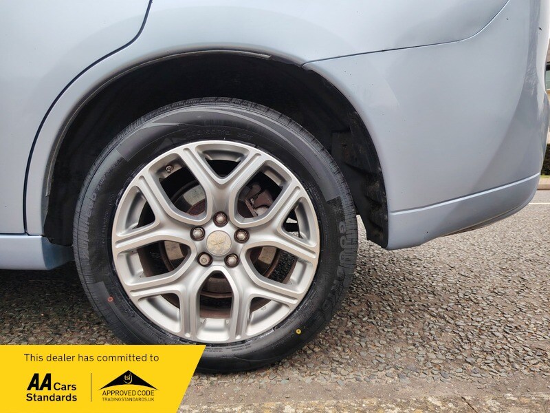 Used Mitsubishi Outlander 2015 for sale - 77802407: Photo 19