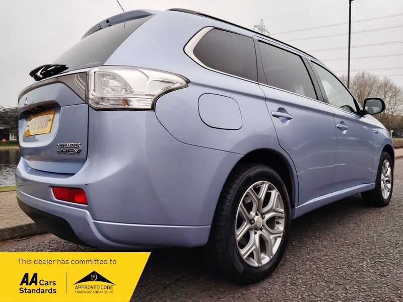 Used Mitsubishi Outlander 2015 for sale - 77802407: Photo 22