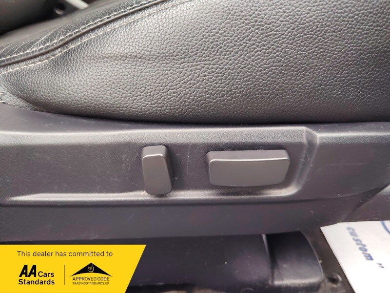 Used Mitsubishi Outlander 2015 for sale - 77802407: Photo 26