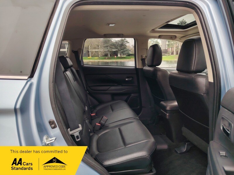 Used Mitsubishi Outlander 2015 for sale - 77802407: Photo 29