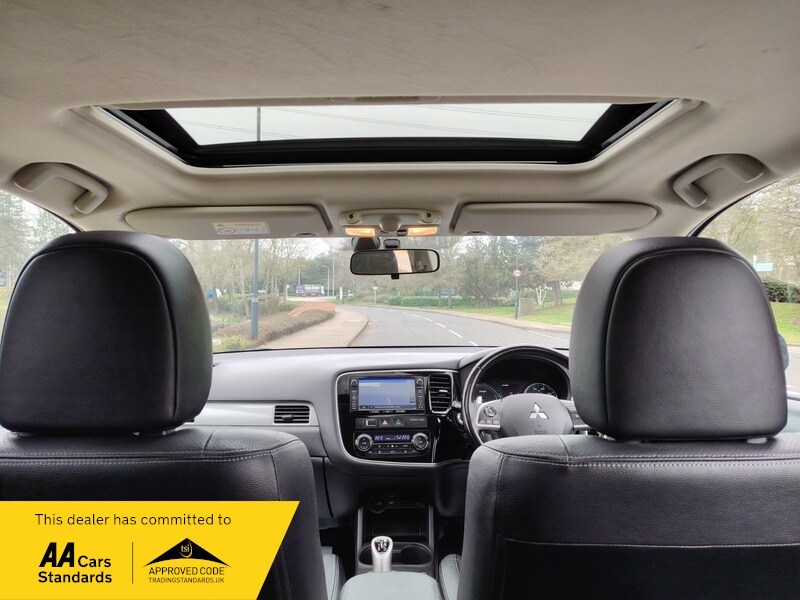 Used Mitsubishi Outlander 2015 for sale - 77802407: Photo 30