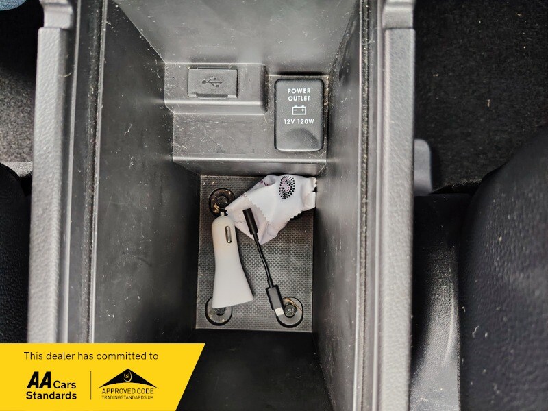 Used Mitsubishi Outlander 2015 for sale - 77802407: Photo 38