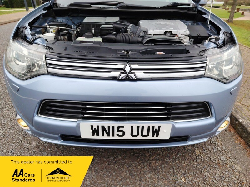 Used Mitsubishi Outlander 2015 for sale - 77802407: Photo 45