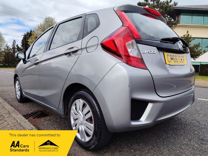 Used Honda Jazz 2016 for sale - 78083775: Photo 20