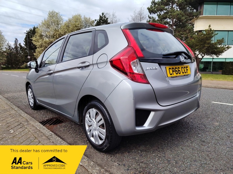 Used Honda Jazz 2016 for sale - 78083775: Photo 5