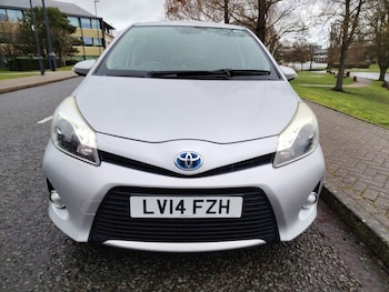 Used Toyota Yaris 2014 for sale - 77802428: Photo