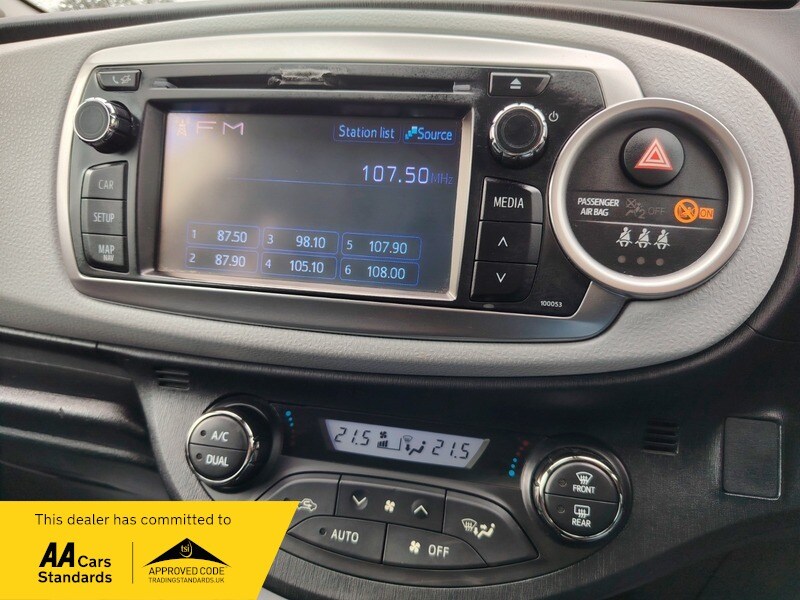 Used Toyota Yaris 2014 for sale - 77802428: Photo 31