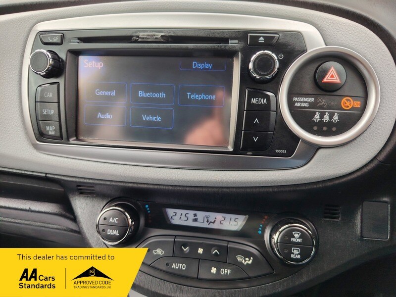 Used Toyota Yaris 2014 for sale - 77802428: Photo 32