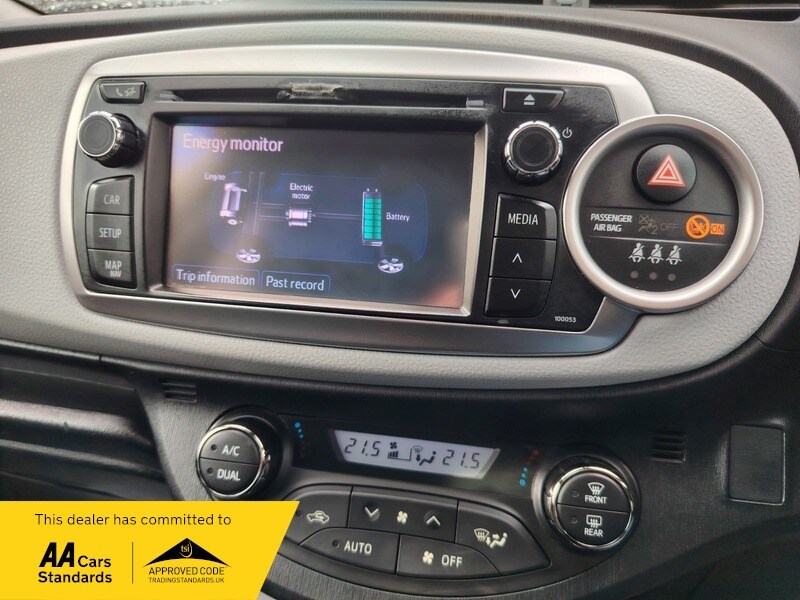 Used Toyota Yaris 2014 for sale - 77802428: Photo 33