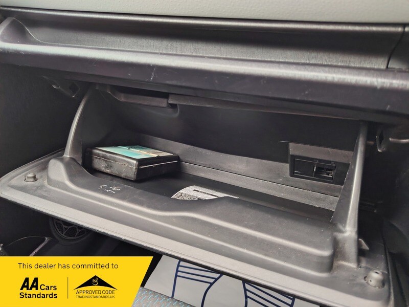 Used Toyota Yaris 2014 for sale - 77802428: Photo 36