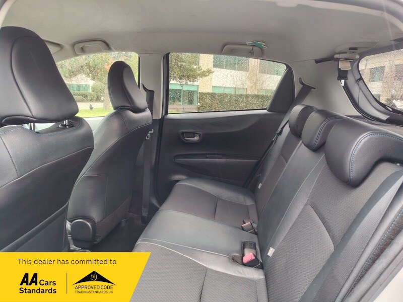 Used Toyota Yaris 2014 for sale - 77802428: Photo 39