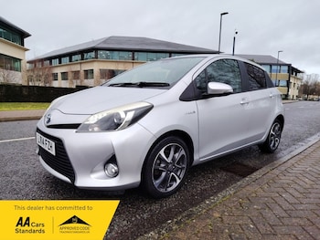 Used Toyota Yaris 2014 for sale - 77802428: Photo