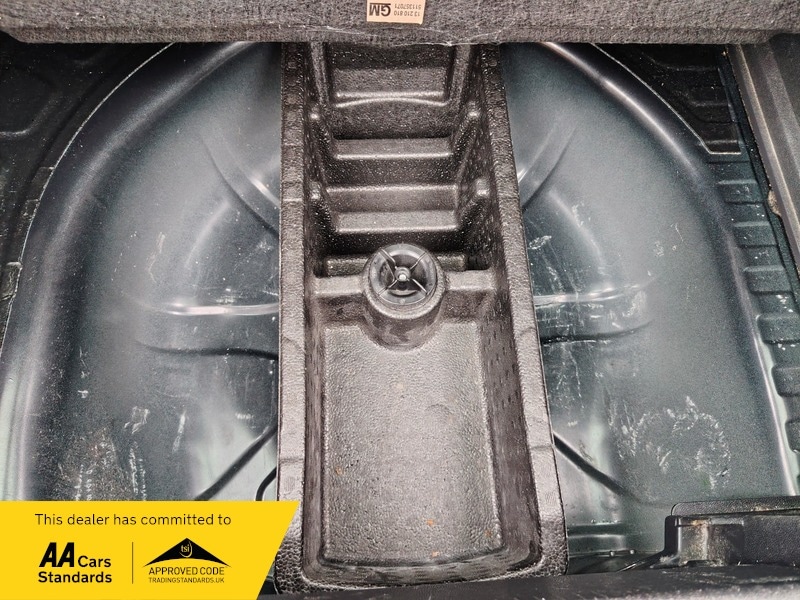 Used Vauxhall Corsa 2012 for sale - 78097608: Photo 10