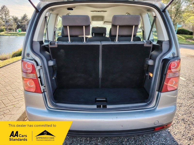 Used Volkswagen Touran 2009 for sale - 78154681: Photo 8