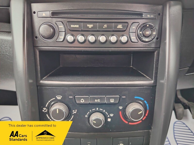 Used Peugeot 207 2010 for sale - 78097598: Photo 30