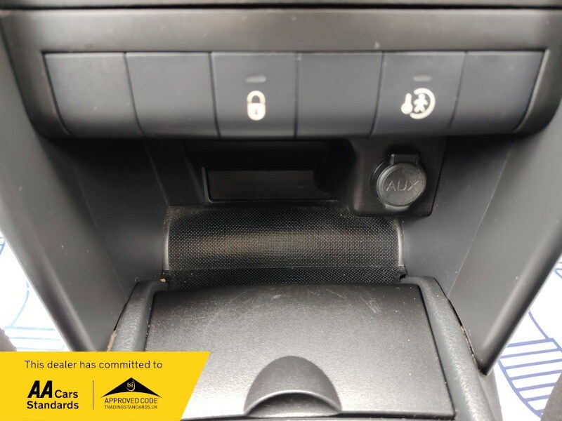 Used Peugeot 207 2010 for sale - 78097598: Photo 31