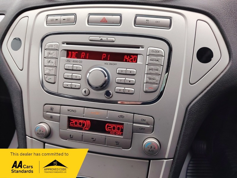 Used Ford Mondeo 2010 for sale - 77802427: Photo 31