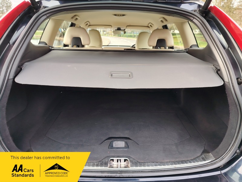 Used Volvo XC60 2015 for sale - 77802393: Photo 13