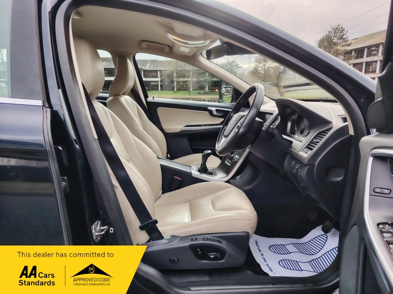 Used Volvo XC60 2015 for sale - 77802393: Photo 27