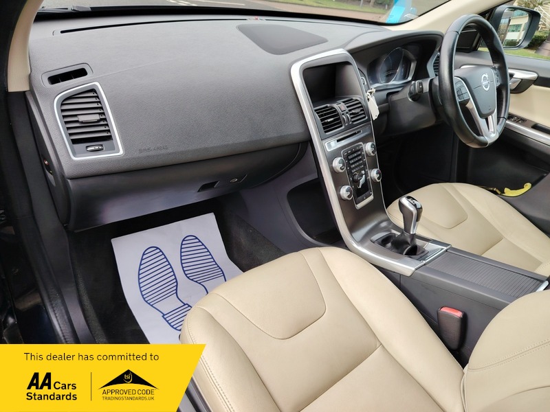 Used Volvo XC60 2015 for sale - 77802393: Photo 35