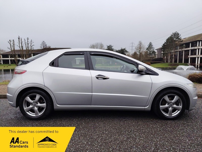 Used Honda Civic 2010 for sale - 77802418: Photo 12