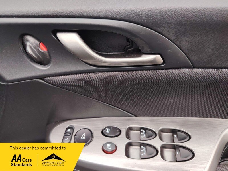 Used Honda Civic 2010 for sale - 77802418: Photo 22