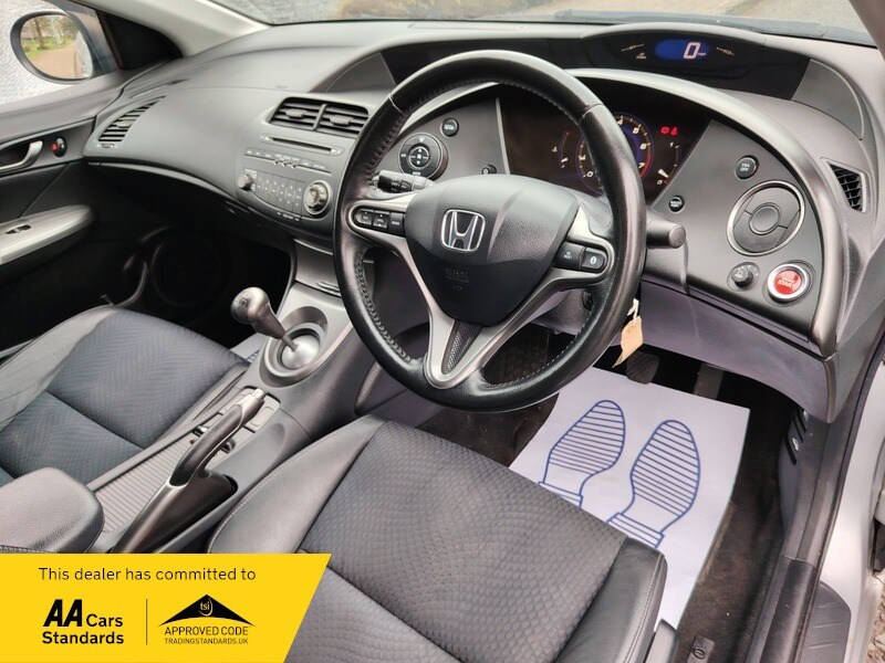 Used Honda Civic 2010 for sale - 77802418: Photo 24